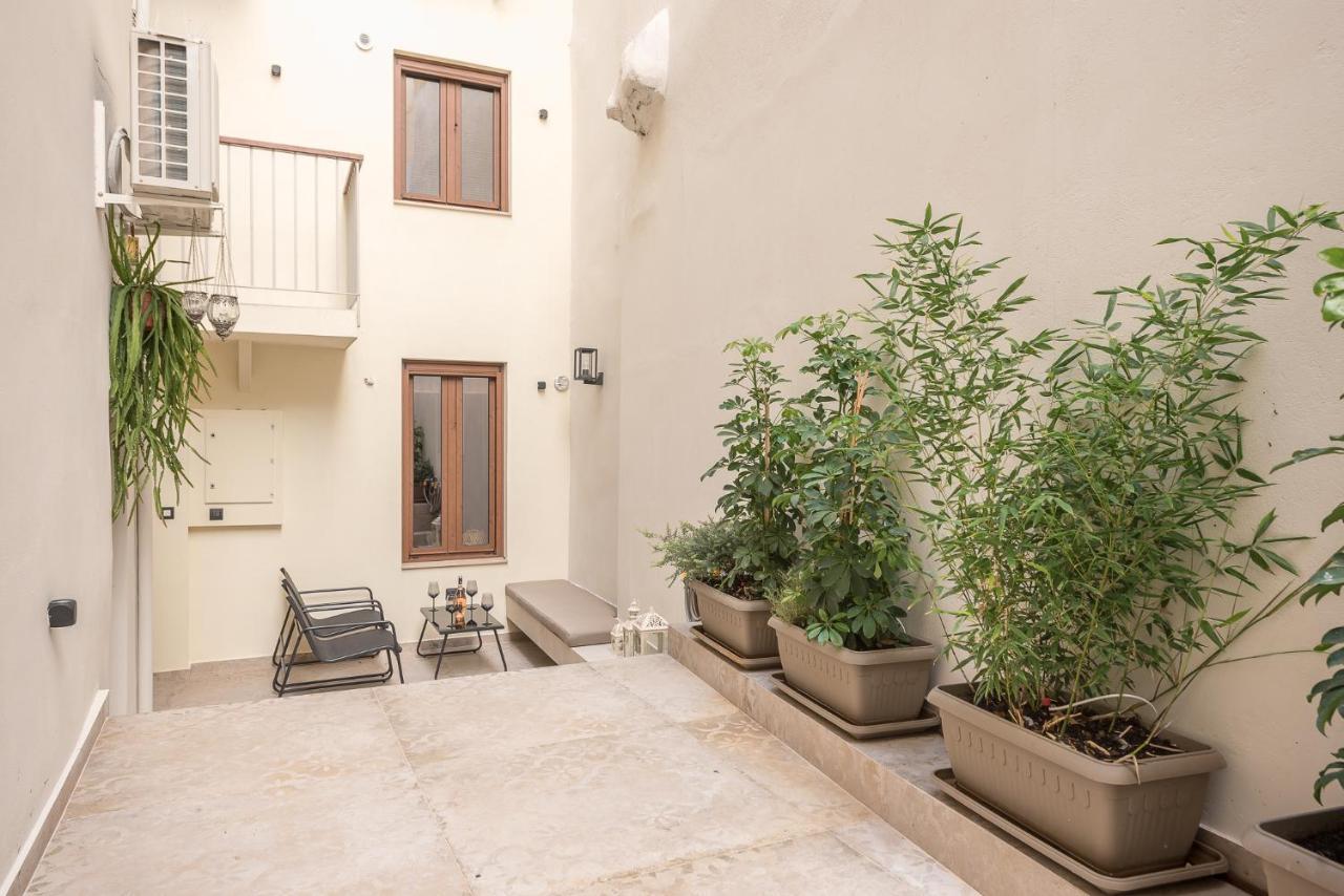 Apollonos 28 Luxury Suites أثينا المظهر الخارجي الصورة